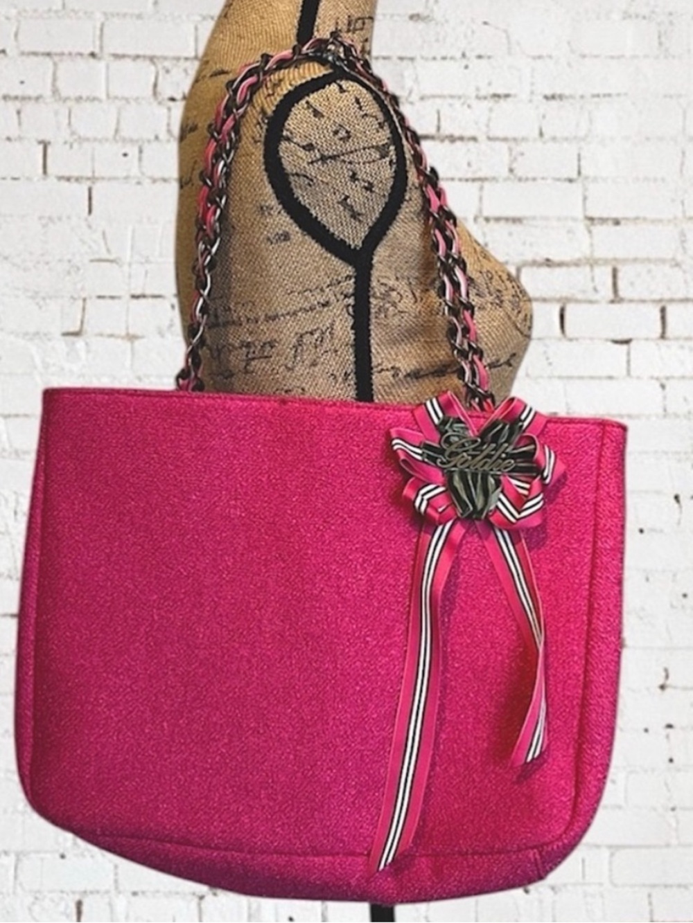 Bath & Body Works Goldie Tote Hot Pink Limited Edition NWT - Picture 2 of 15
